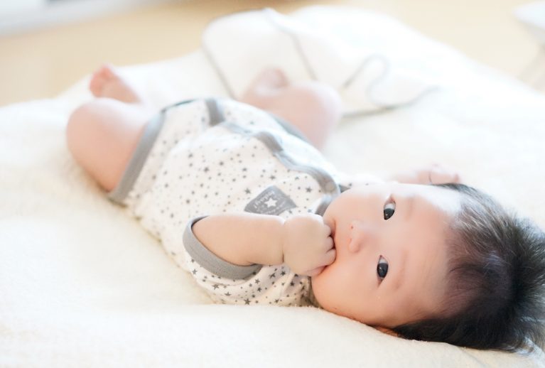 赤ちゃん